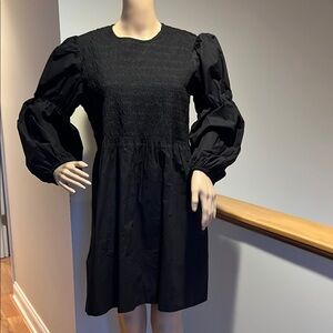 Elegant Black Puff Sleeve Dress